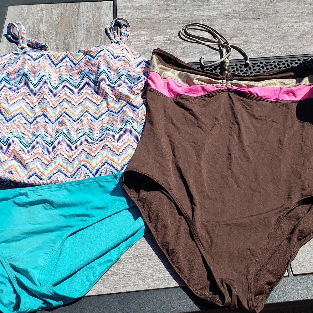 Womens bathing suits